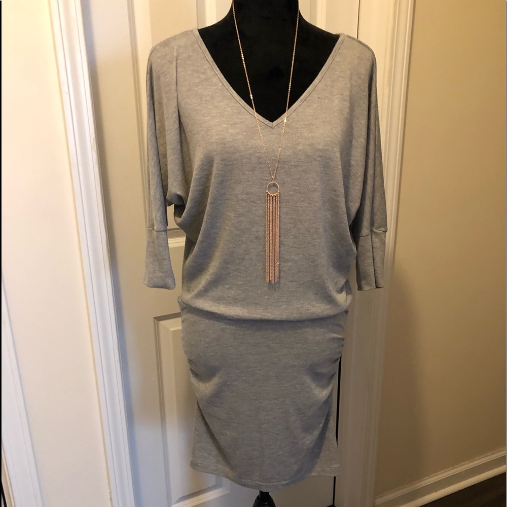 Zenana Outfitters V-neck & V-back sweater dress - Picture 1 of 5